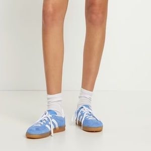 Adidas sambas size US 7.5 men’s, women’s 9